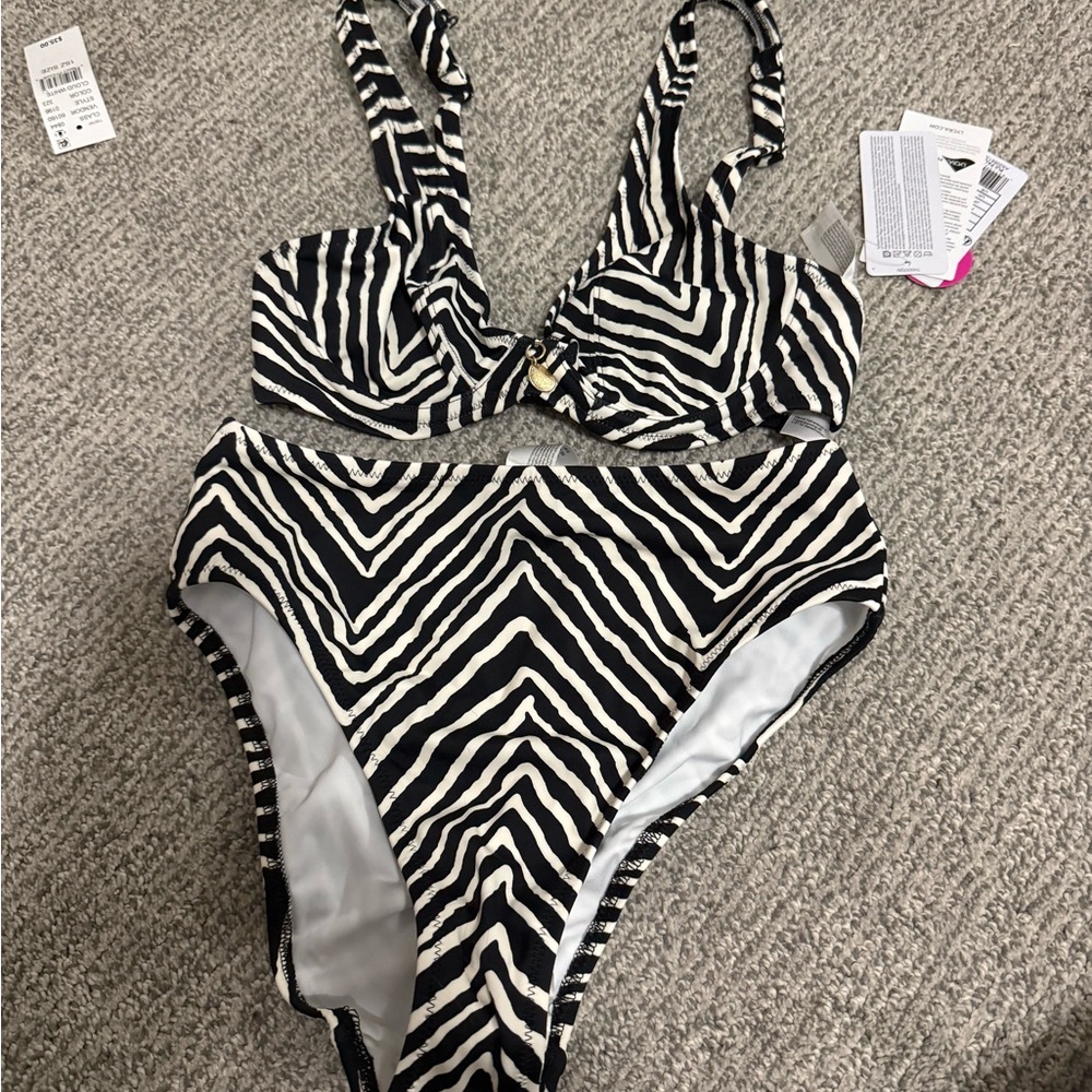 Freya swimwear bikini- will fit xs and never worn, originally like $120 together